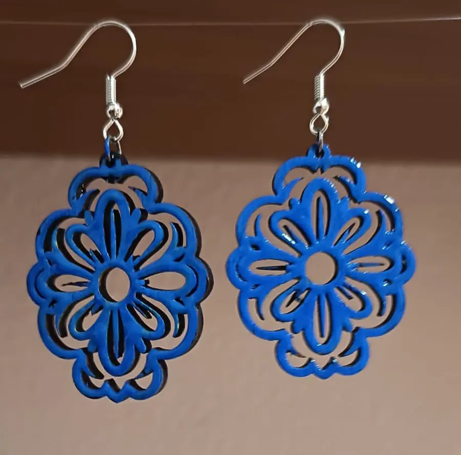 Orecchi blu